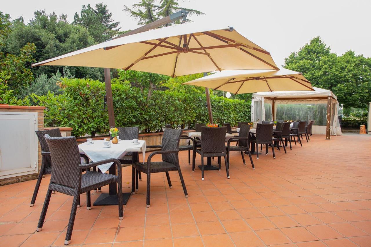 Hotel Villa Verde Rivotorto Ngoại thất bức ảnh
