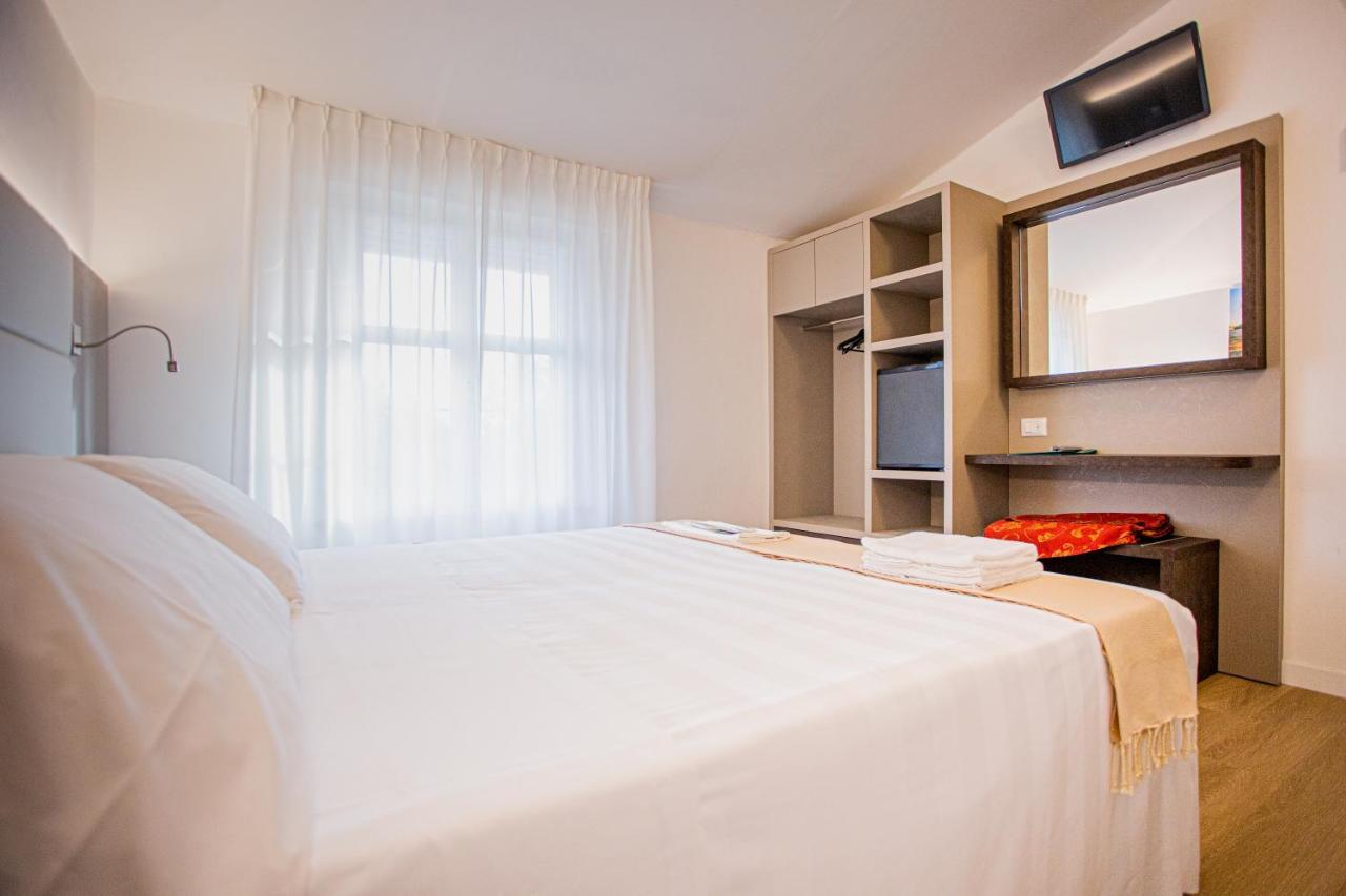 Hotel Villa Verde Rivotorto Ngoại thất bức ảnh